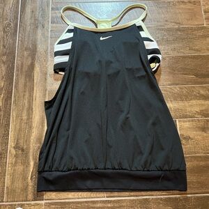 Nike Dri-fit women’s medium tank top built in sports bra black white striped